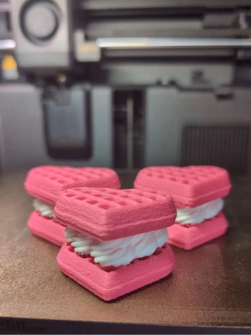 HEART WAFFLE Fidget Clicker - Picture 4 of 8